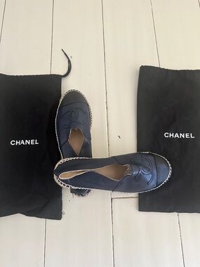 New CHANEL espadrille flat size 39